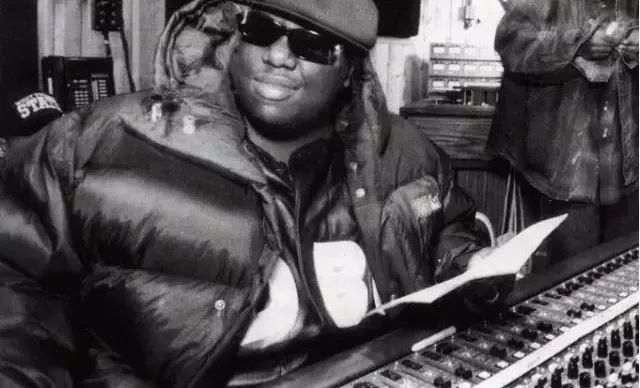 一分钟教你挑羽绒服几百到上万,170如何选择合适羽绒服