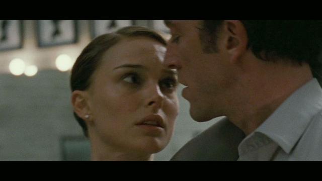 心理学黑天鹅电影解析,以心理学角度分析惊魂记