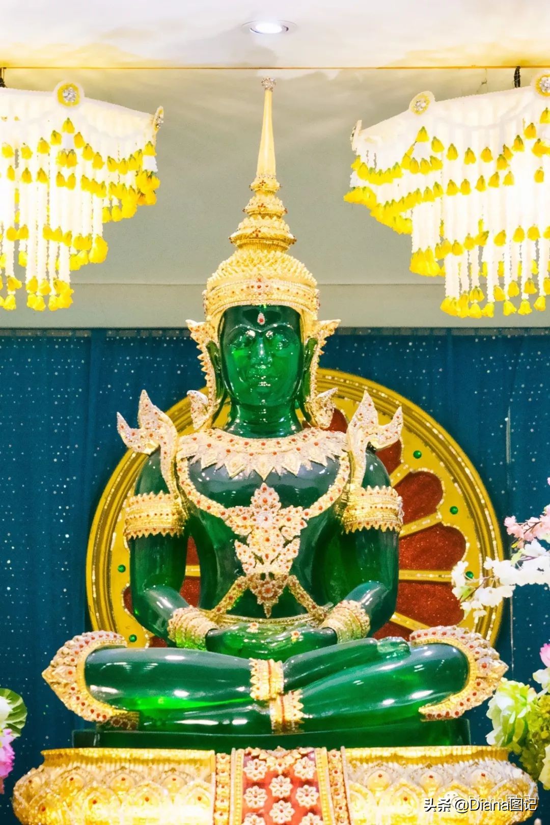 夜游泰国曼谷湄南河品美食赏表演,泰国旅游攻略必去景点夜市