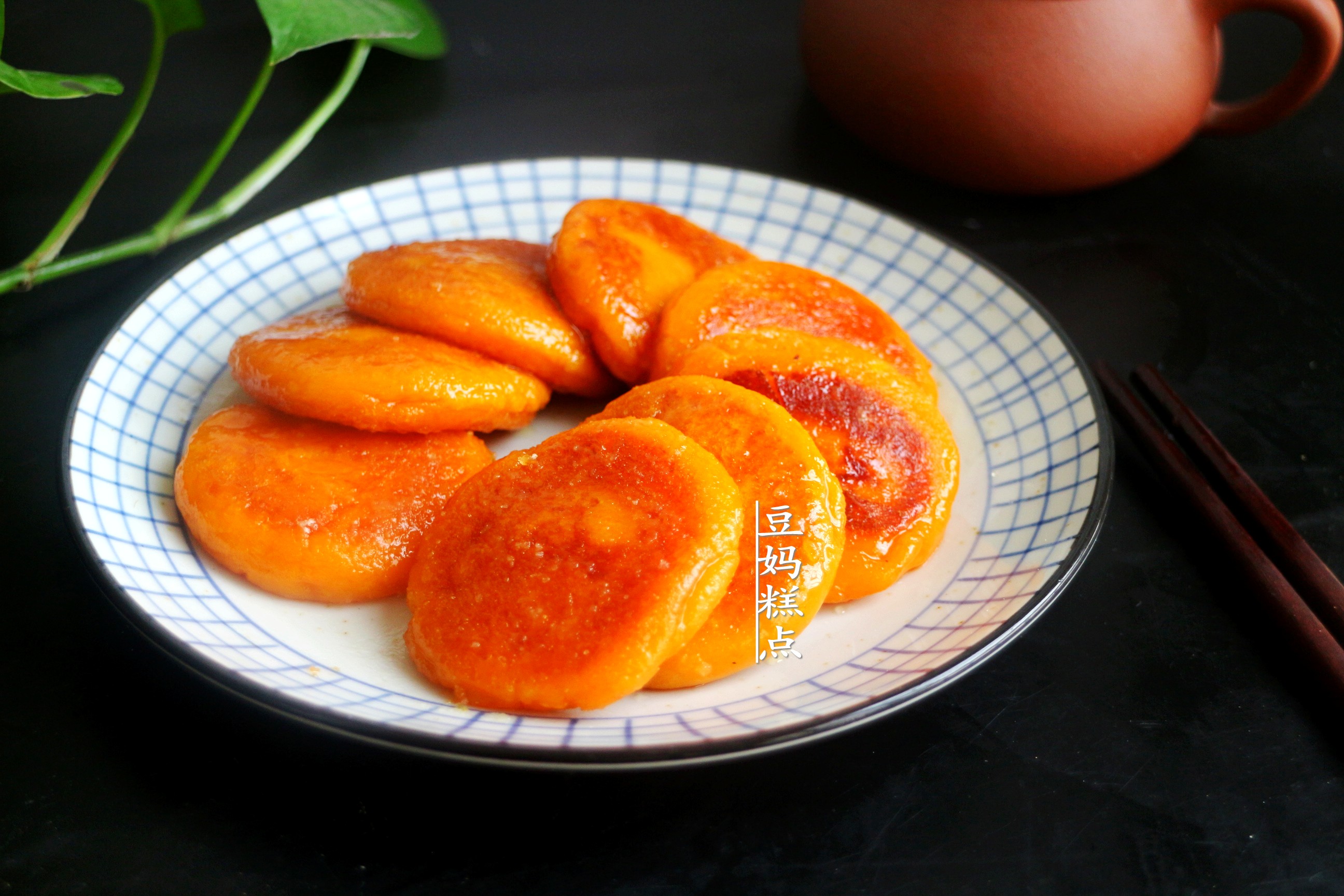 红薯饼的做法不塌的小视频,好吃的红薯饼软糯香甜