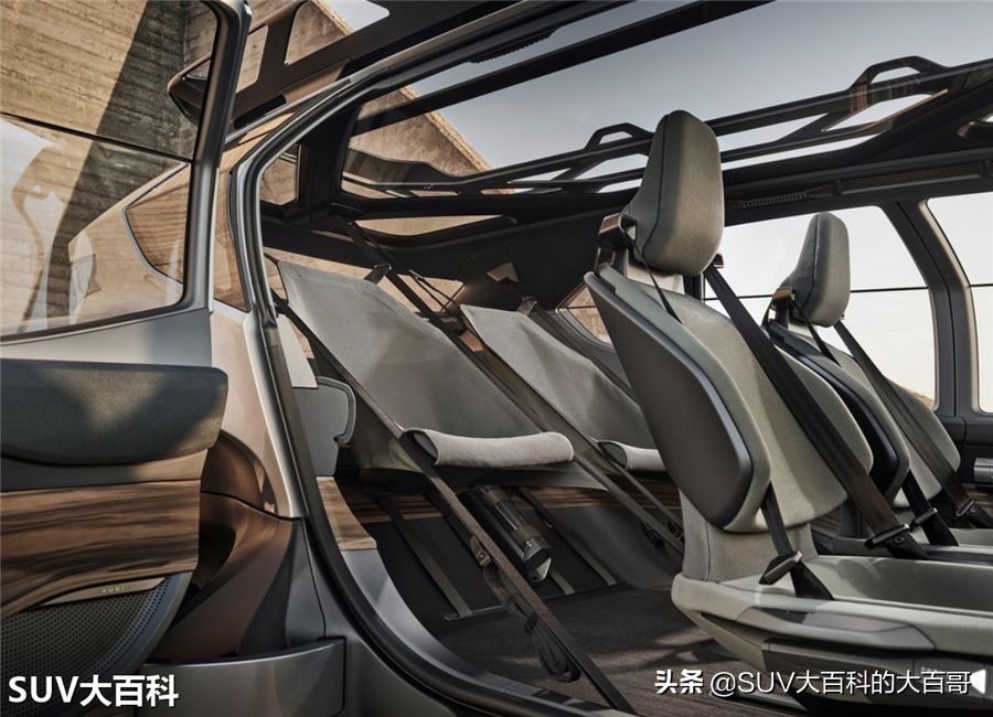 奥迪也发“硬派越野车”,透明座舱+500公里续航,还有无人机引路