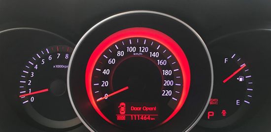 稀有跑车还带无边框车门，只要7万为何打入车市冷宫