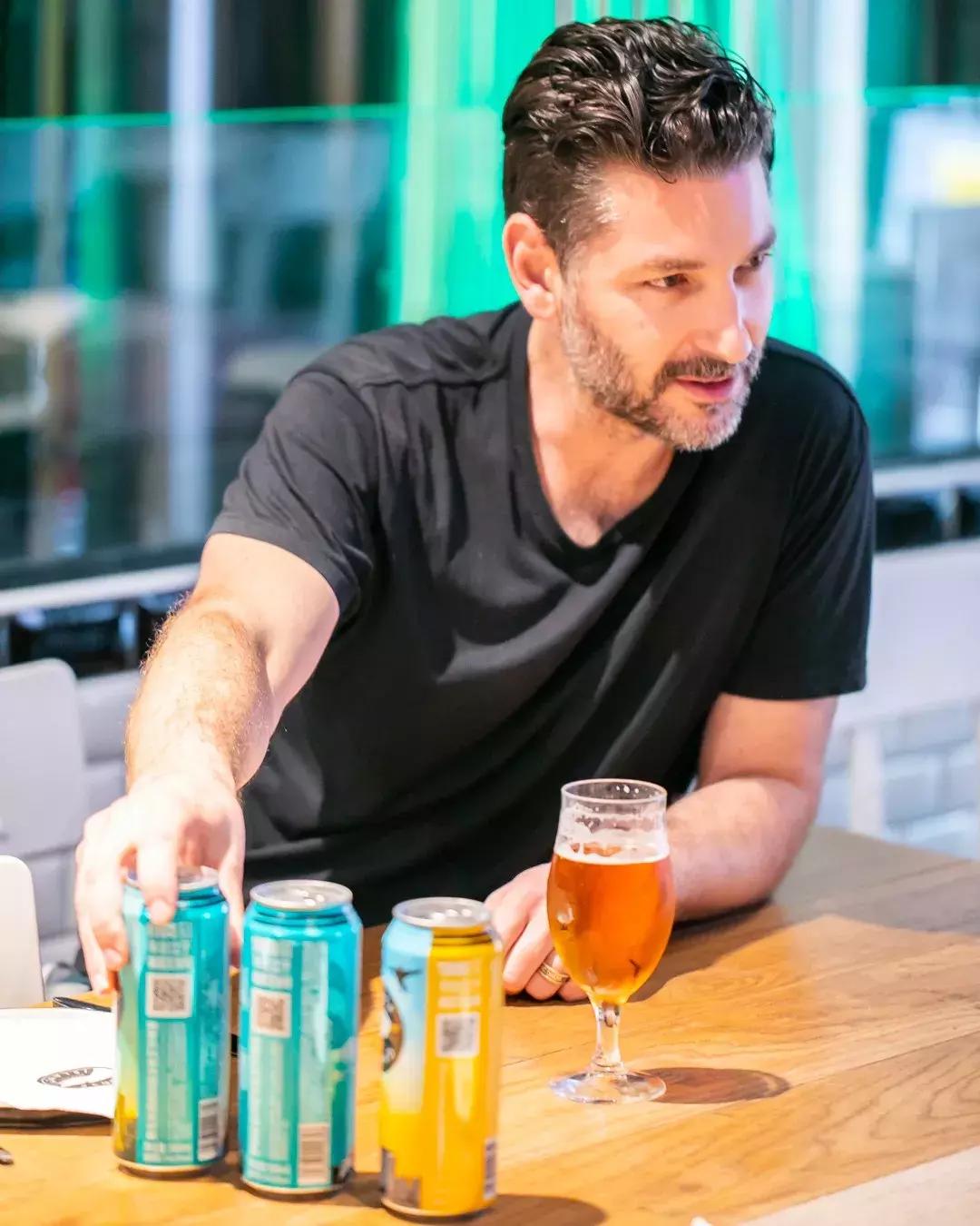 叫板星巴克臻选工坊!“酿酒工厂”鹅岛搞事啦,出了魔都限定款!