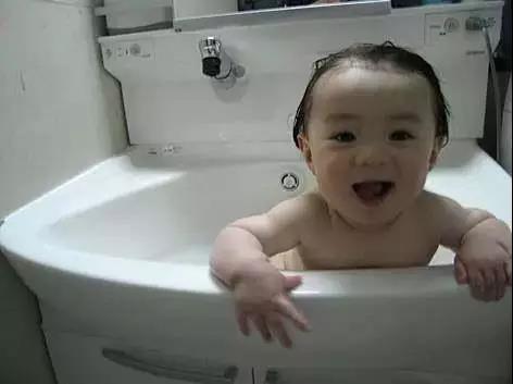 日本小卫生间装修效果图大全,日本整体卫生间一体式集成浴室