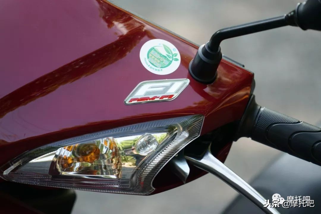 新大洲本田ns125d对比本田喜鲨125,五羊本田喜鲨125对比新大洲ns125d