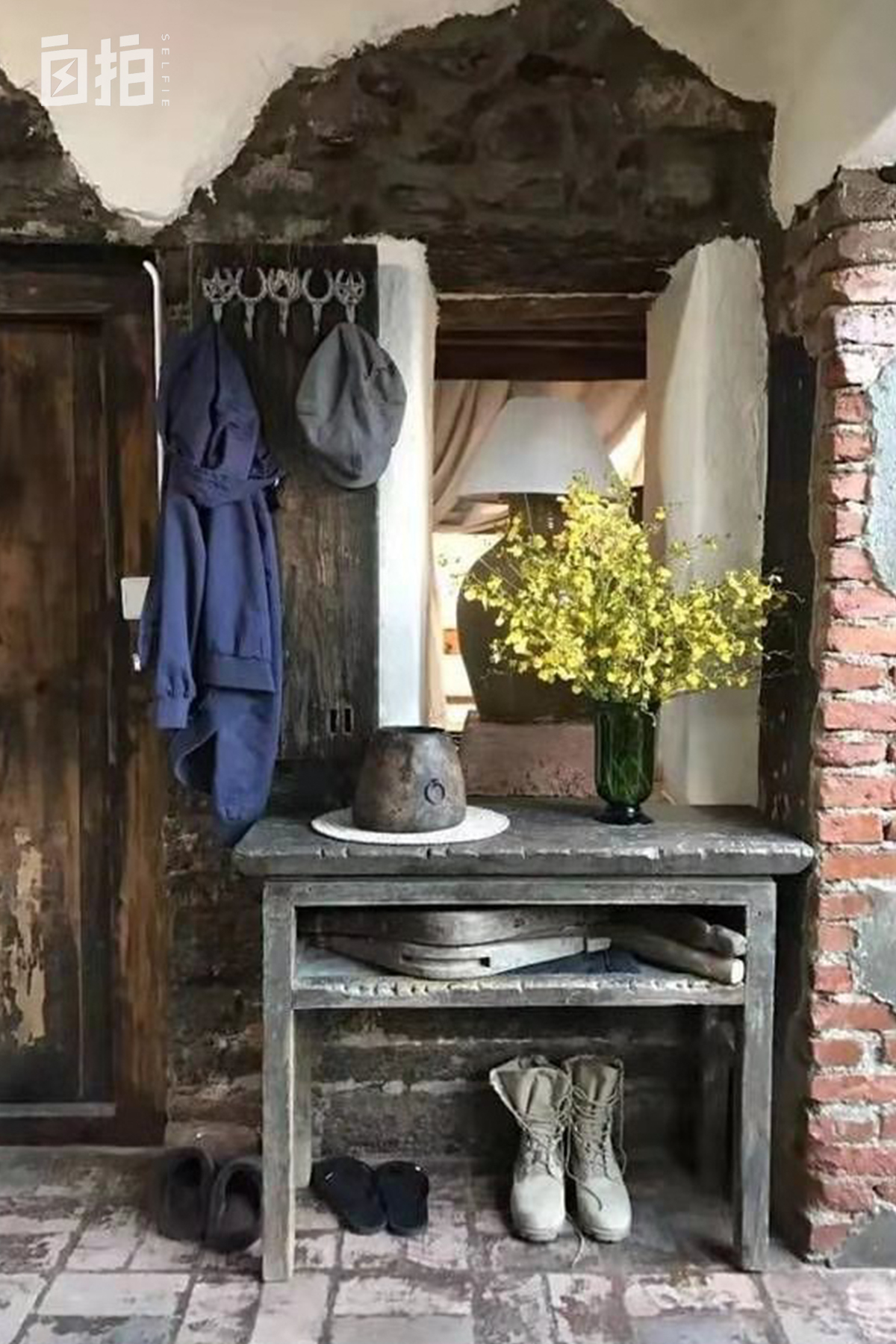 我，部队大院长大，17岁成省队运动员，参加过奥运会，做过主持人