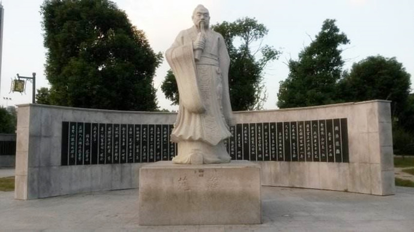 有政才的人不一定有商才，此人却是个例外，不是当宰相就是当首富