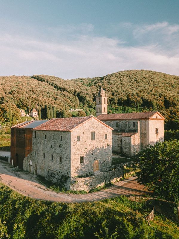 修道院改造视频,修道院建筑全景