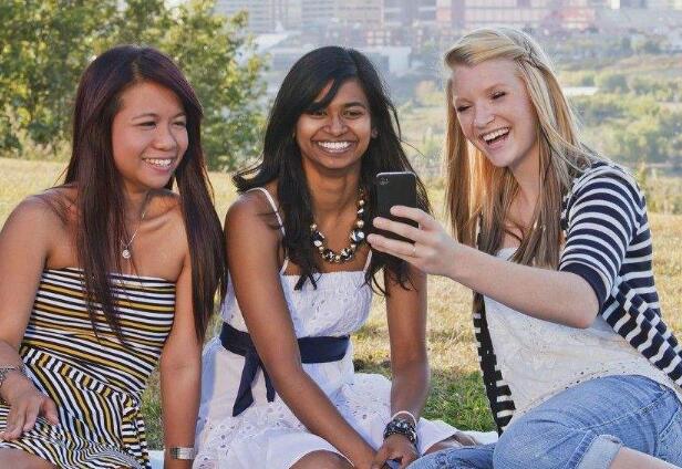 菲佣和菲佣有什么区别,为什么菲佣可以在香港工作