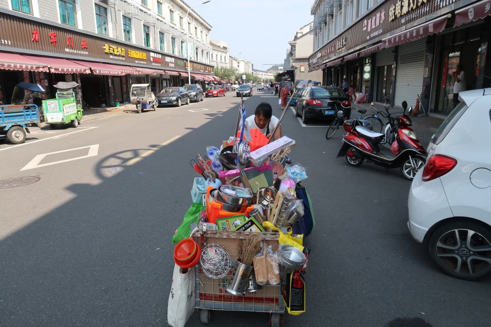 菜场女作家,菜市场摆摊的作家