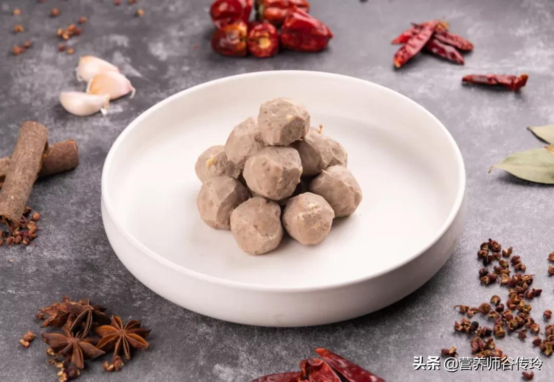 做肉丸放什么淀粉肉丸才会嫩,火锅丸子用什么淀粉