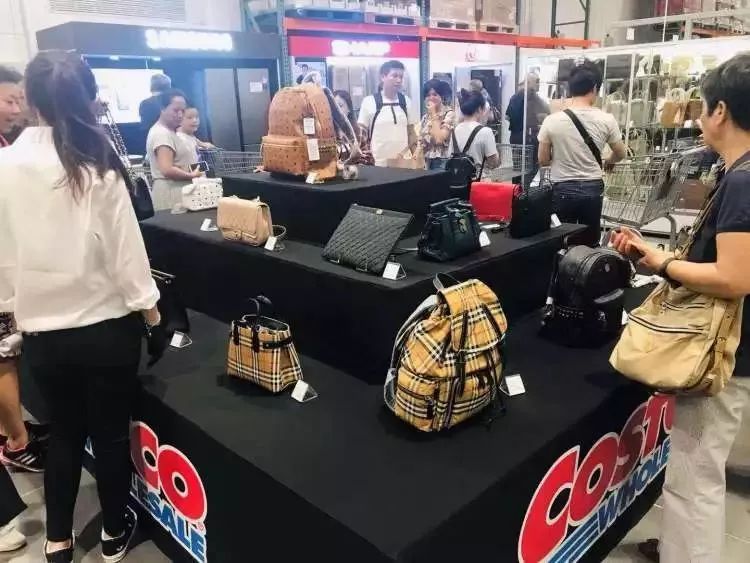 一个美国来的超市被中国大爷大妈买到临时停业，它凭什么？