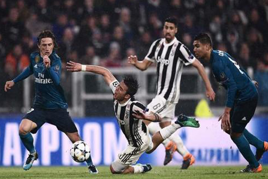 假摔跳水什么意思,假摔是足球的基本技术吗