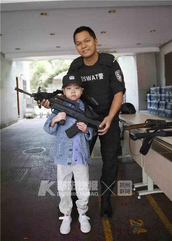 我想当警察图片,我想当警察下一句