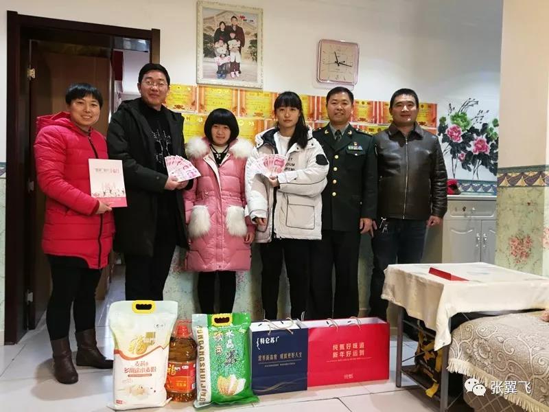 正能量让我们身边充满阳光温暖,正能量让人积极向上