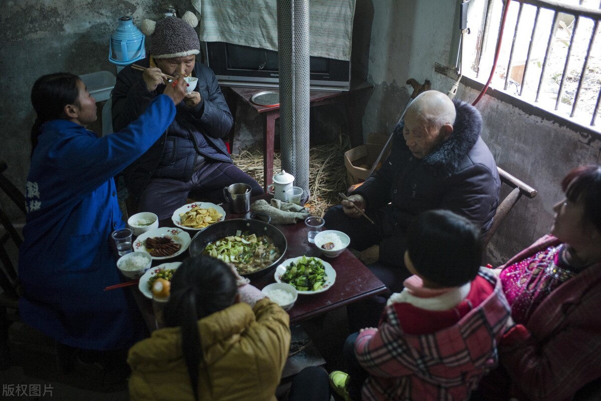 痛风关节炎中医怎么治疗,痛风关节炎和风湿关节炎哪个严重