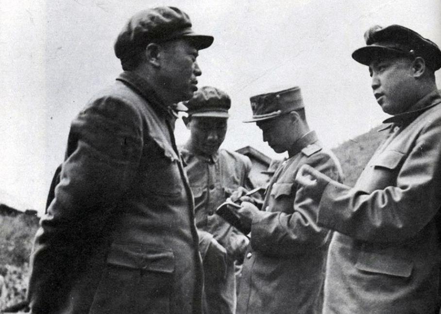 打到三七线后彭德怀收兵，金日成很不满，毛*东泽**：朝鲜可自己追击