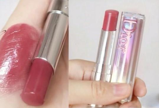 什么口红粉嫩又水润,什么口红滋润度最好又适合素颜