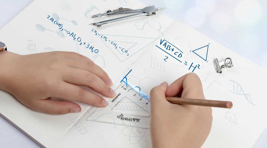 易经智慧如何度过人生中的低潮期,易经就是教会你如何去思考