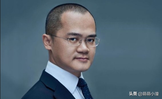 一篇关于男足跑不过清华男的微小说《消费男足》