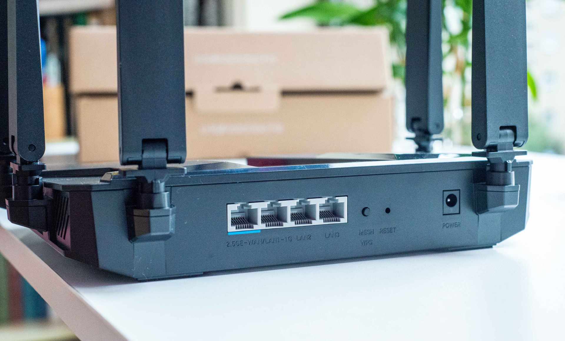 国产芯片的逆袭？中兴AX5400ProWiFi6路由性能及MESH组网使用评测