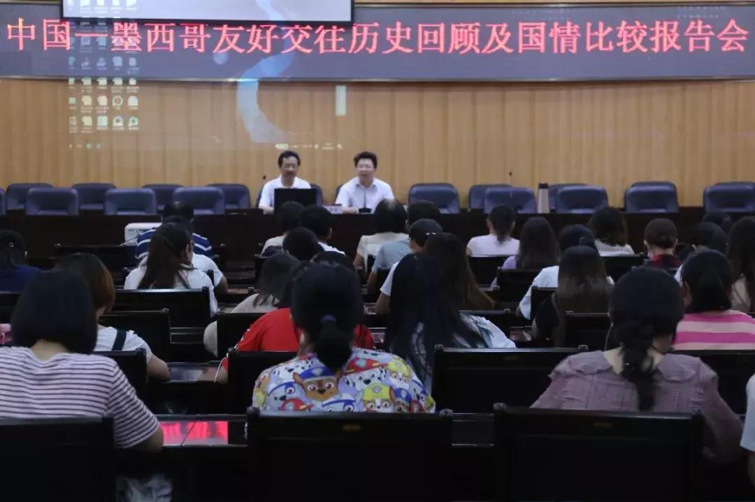 巨海纳百川麟阁多才贤意思,巨海纳百川麟阁多才贤什么意思