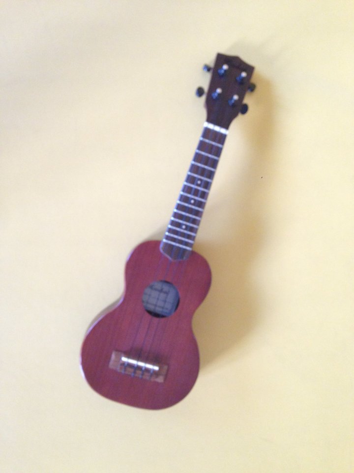 一个没钱的吉他爱好者聊聊他弹过的十几把吉他