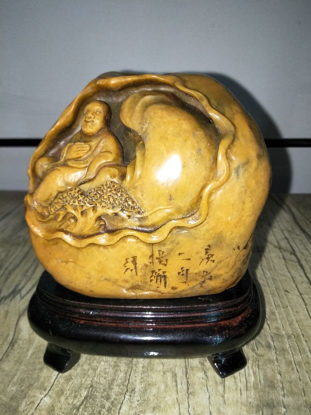 寿山沟头田黄真实颜色,寿山田黄有很花的皮吗