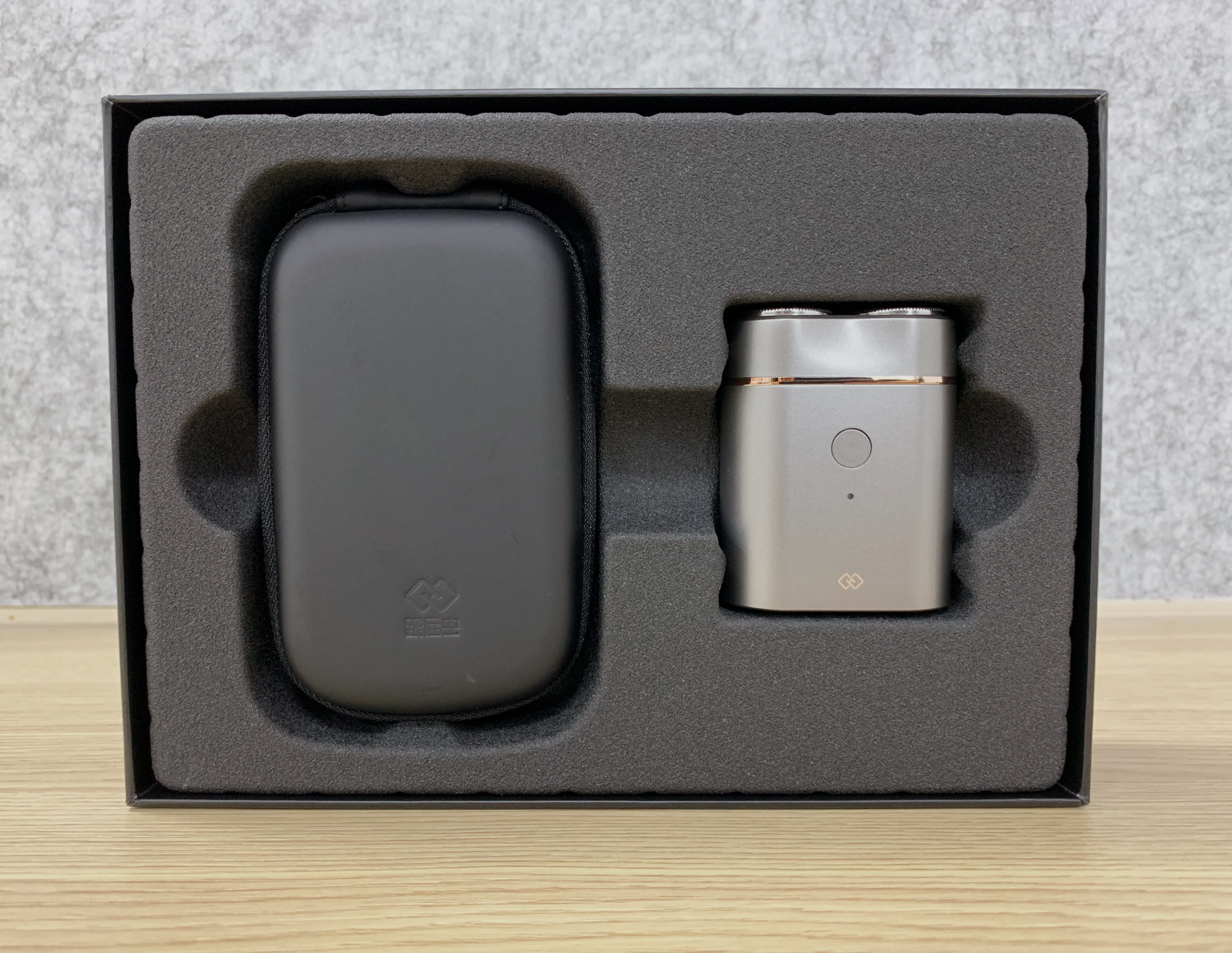 只有巴掌大的剃须刀，焕醒SG199跟屁虫电动剃须刀