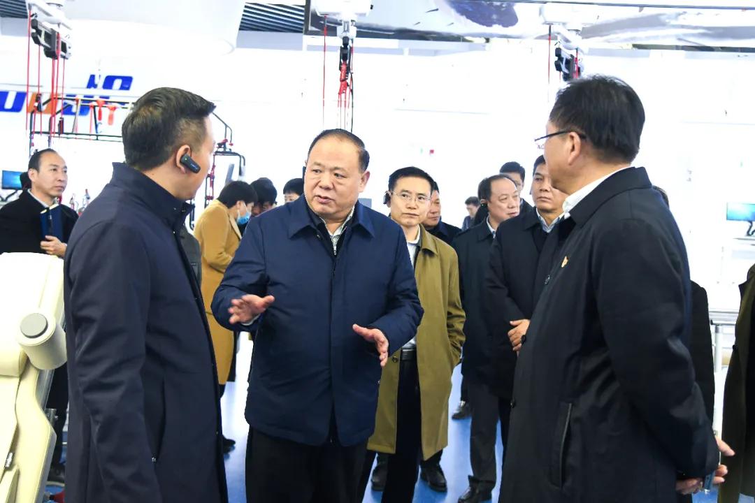 河南省市场监管局*党**组书记、局长马林青在郑州开封调研生物医药产业