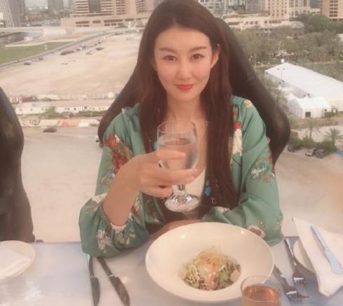 王宝强女友冯清分手了吗,王宝强女友冯清离过婚吗