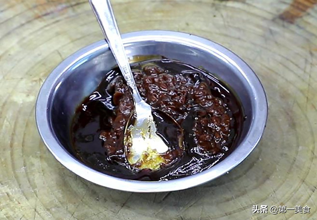 教你4道下饭酱的做法,很简单特别下饭的酱做法