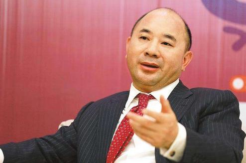 从10元到身家1100亿，从工厂库管到世界铜王。企业年收入5000亿