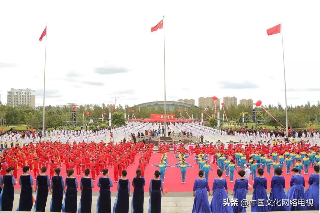 2020佳木斯快乐广场舞完整版,佳木斯市文化广场舞大赛
