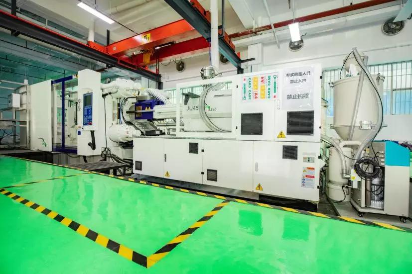 这位销售员30岁辞职创业，14年后公司上市，如今身价过6亿