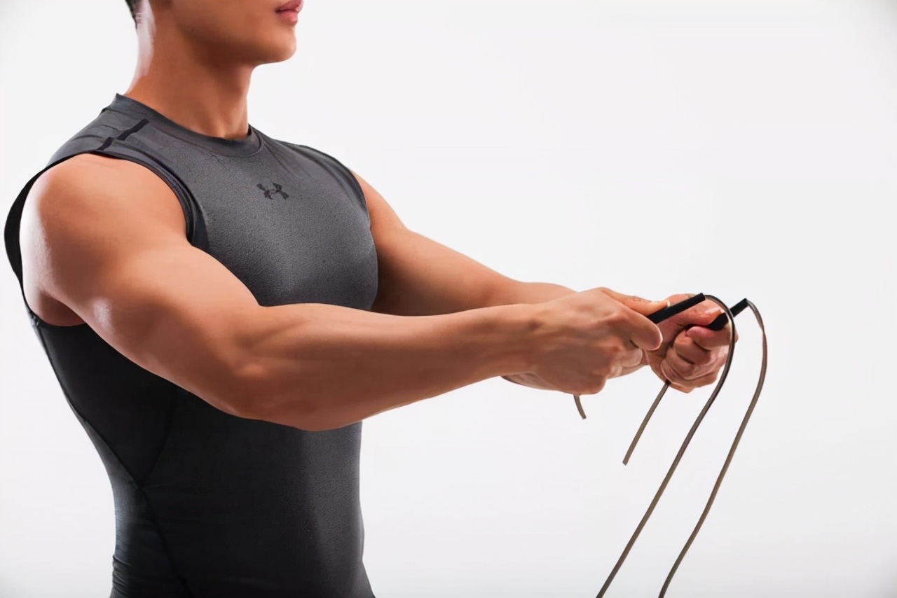 为何跳绳是「运动之王」？医生说出实情，坚持跳绳，或有3个好处