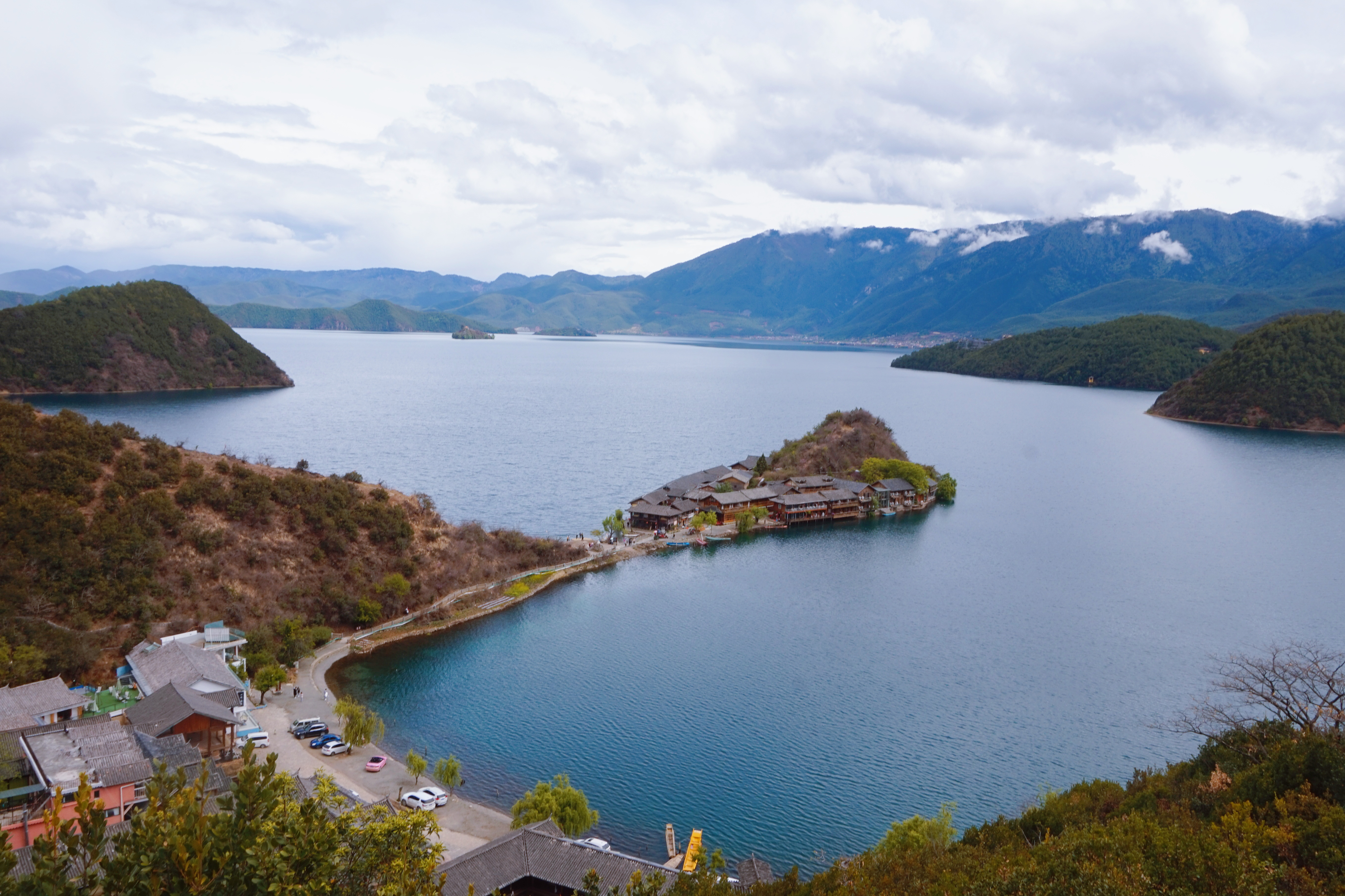 泸沽湖摩梭人美食,泸沽湖母亲的湖