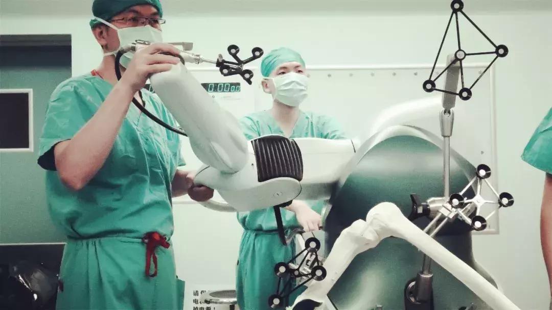 扁平足宝宝表现,扁平足的dna表现