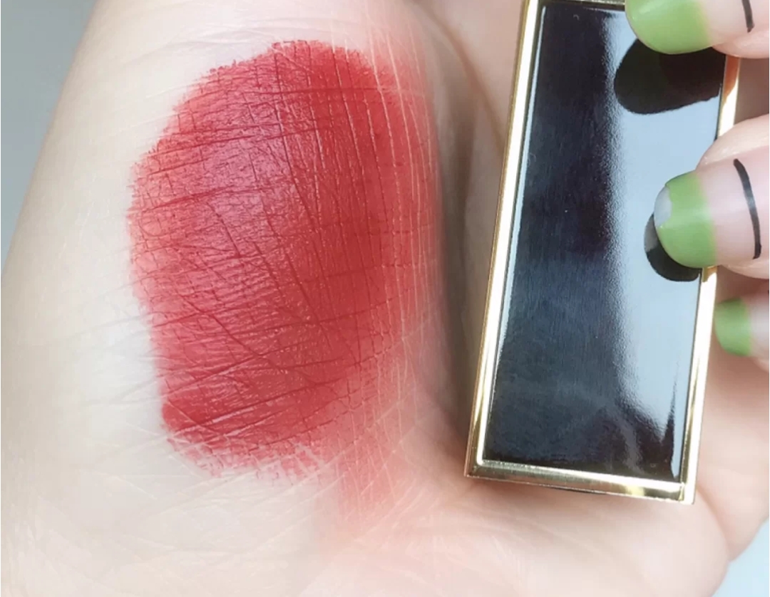 tf黑金细管52和27哪个好看,tf口红最新色号雾面