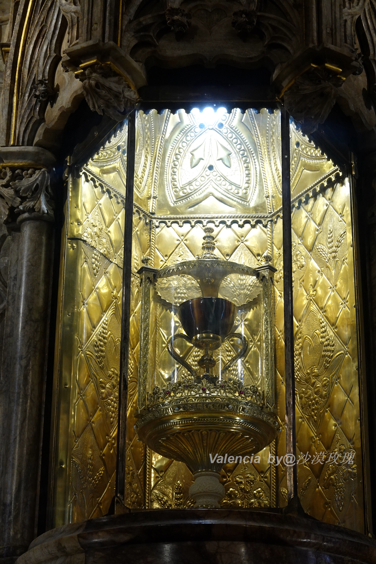 蝙蝠救了国王，成了这座城市的守护神，西班牙被忽视的阳光之城