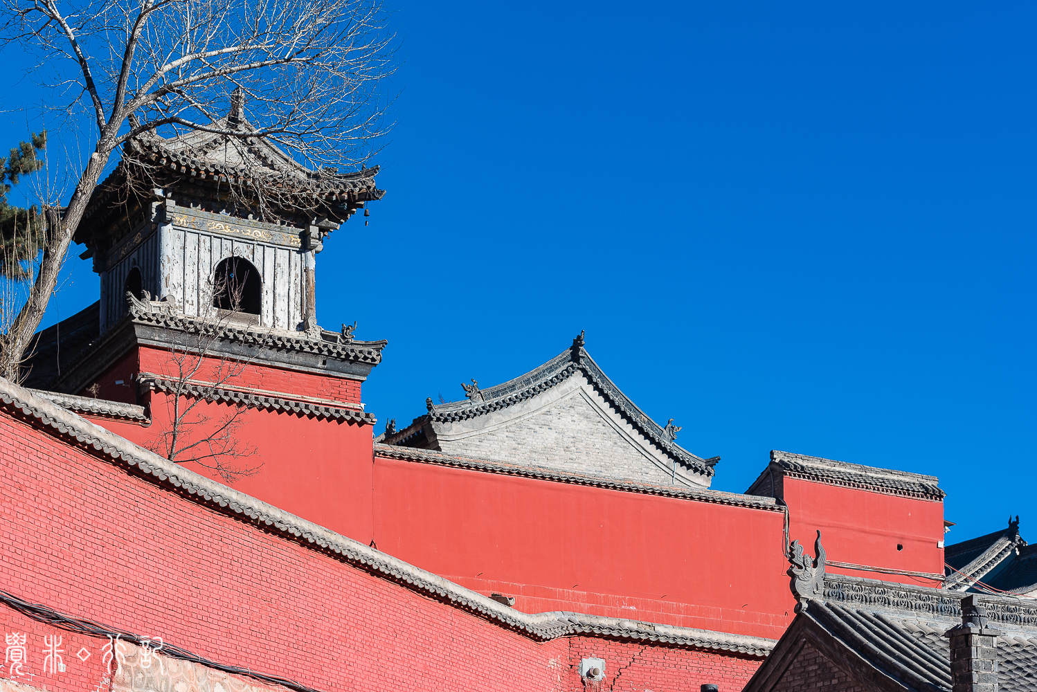 文殊菩萨的道场是哪个佛教名山,文殊菩萨最大的寺院在哪里