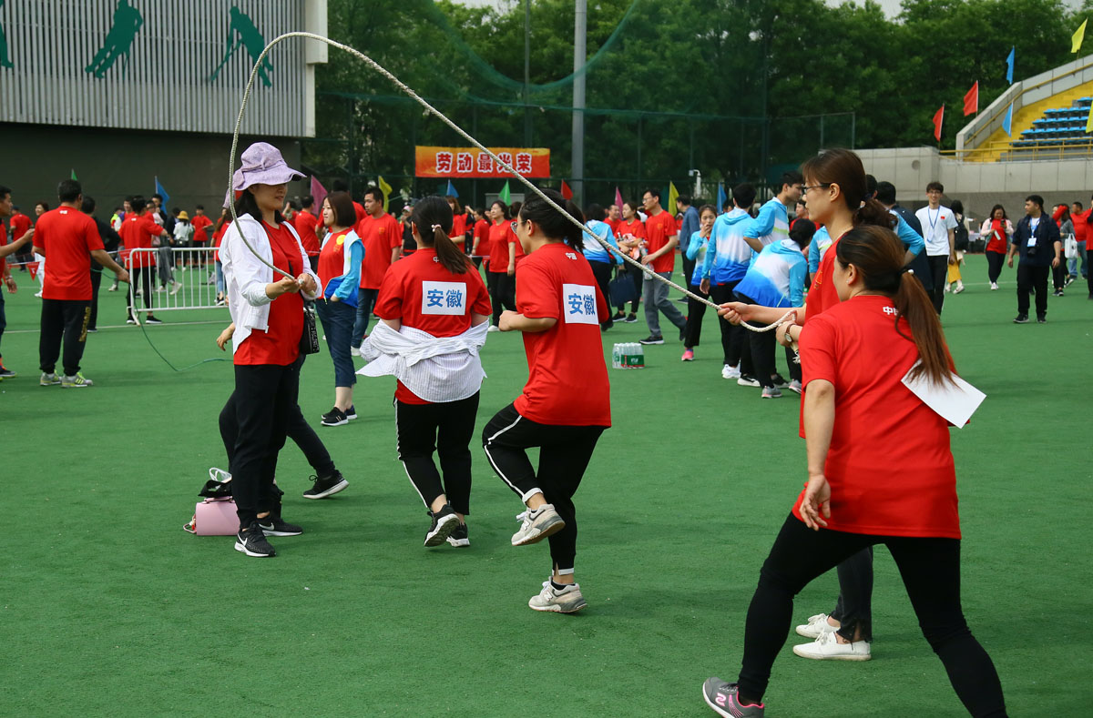 第七届来京建设者趣味健身活动举行3000人参与