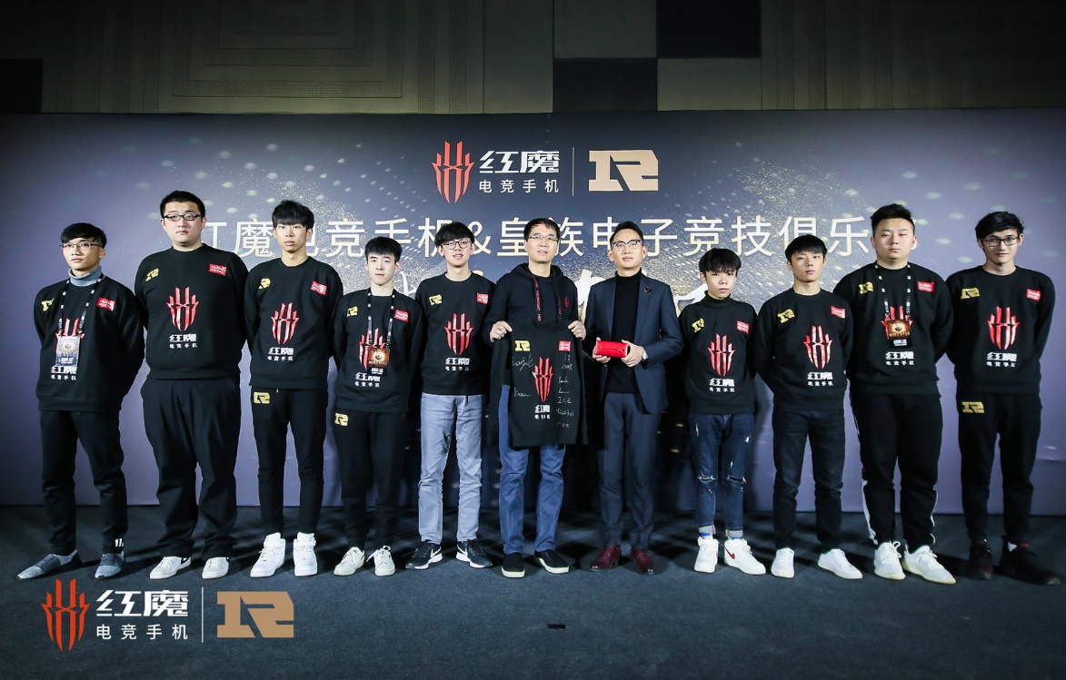 强强联手共同合作,强强联合游戏