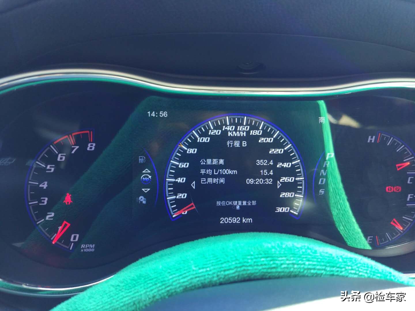 2万公里贬值80多万，45万买辆V8+6.4L的JEEP大切诺基SRT还值吗？