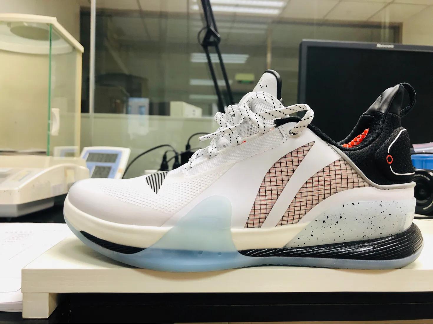 闪击7换底球鞋,闪击7改装