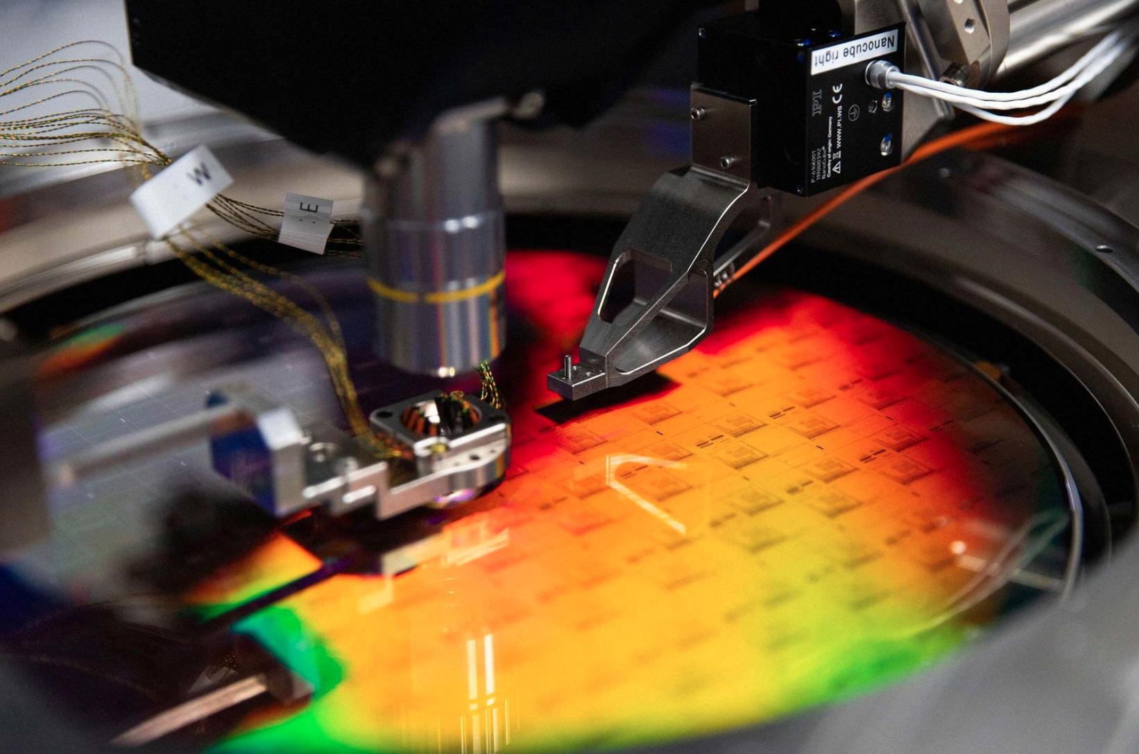 量子比特有几个状态,量子比特相当于多少经典比特