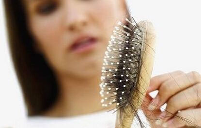 生小孩后头发掉得厉害是什么原因,头发掉光了长起来又掉是什么原因