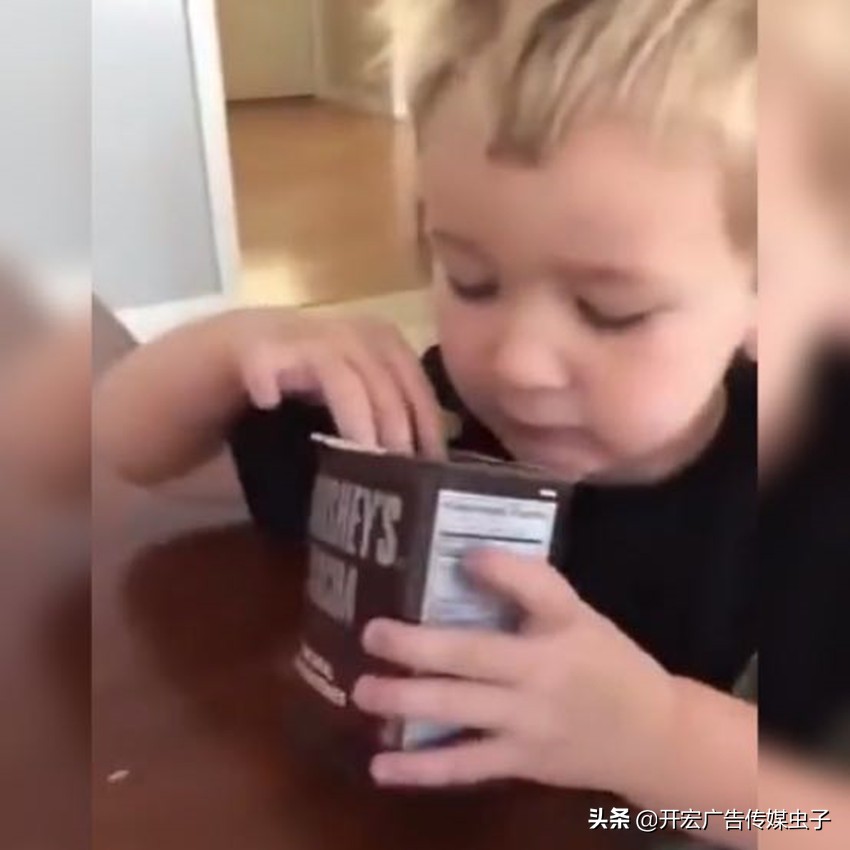 萌娃吃可可粉搞笑视频,萌娃吃可可粉视频