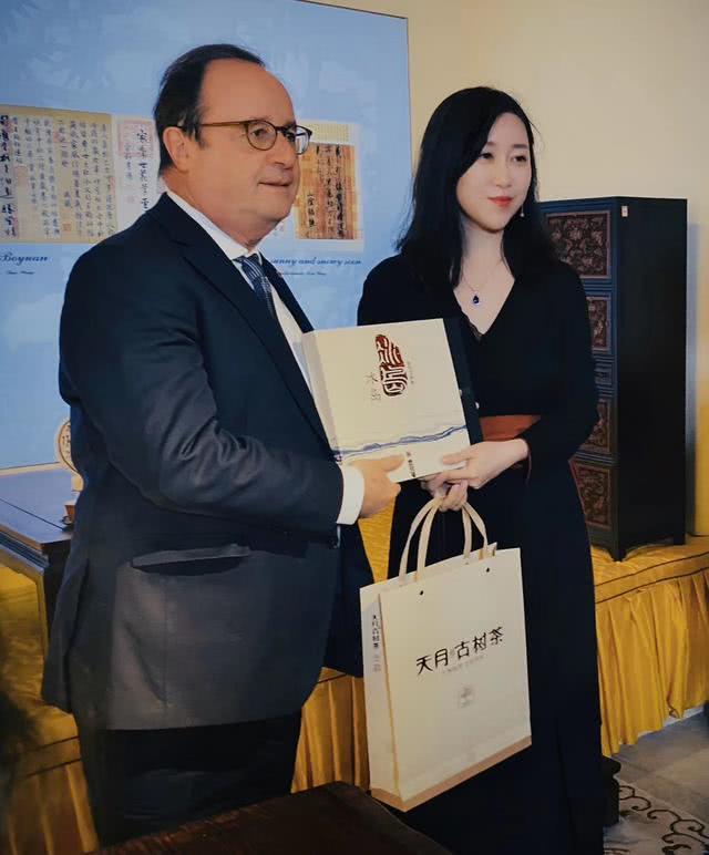 天月董事长李晓毅的照片,天月李晓毅