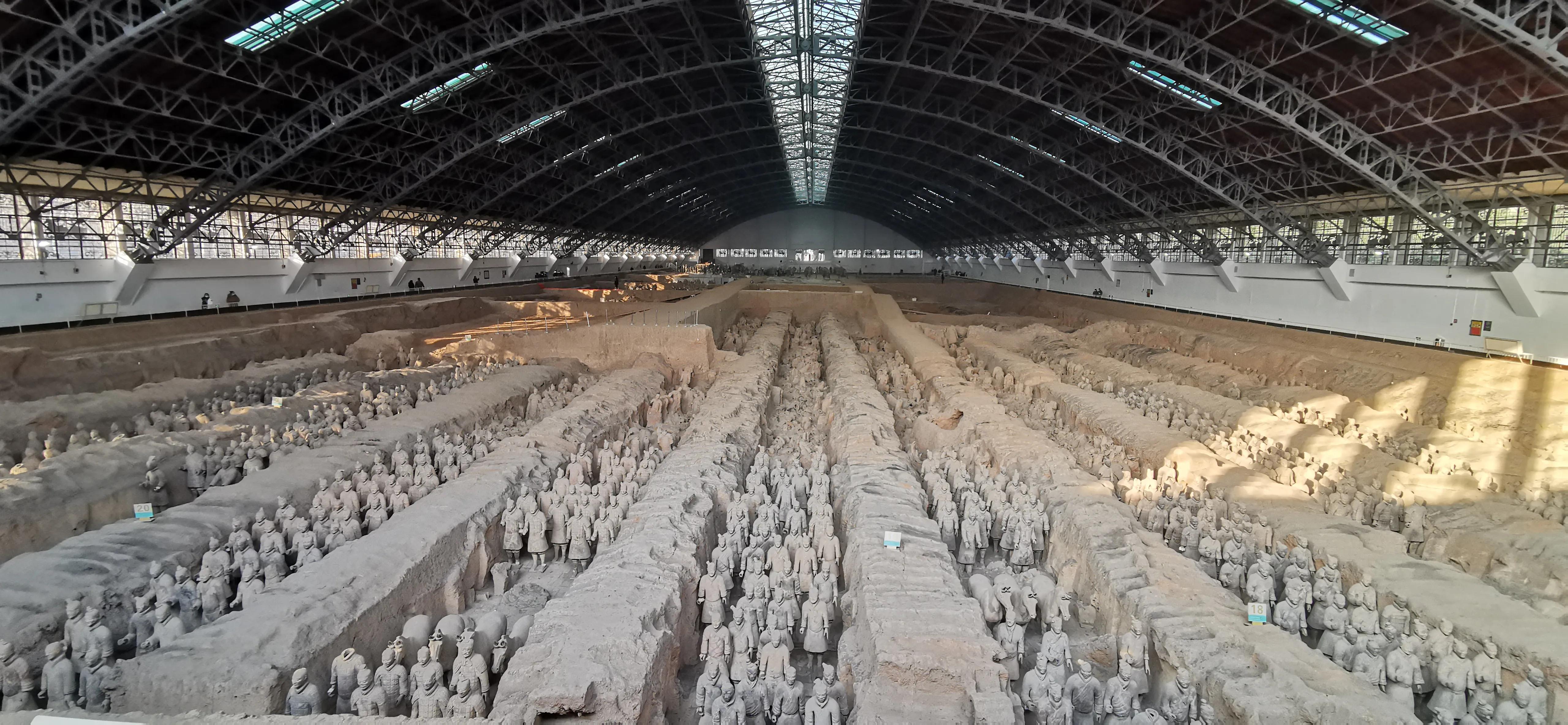 秦始皇陵兵马俑现场有讲解吗,秦始皇陵兵马俑的所在地